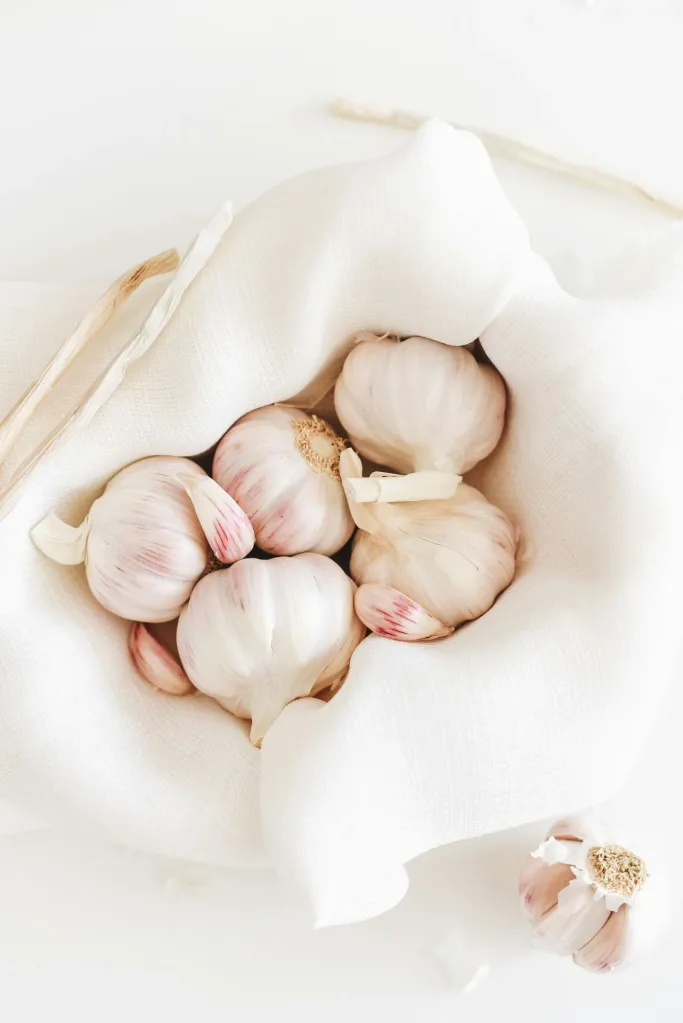 Local Garlic (দেশি রসুন) ±25 gm (500 gm)